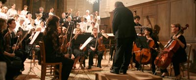 Les Baladins avec l'orchestre en 2008